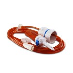 Przyrząd do infuzji z precyzyjnym regulatorem bursztynowy